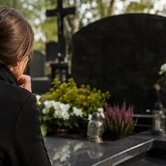 С чего начать, если нужно поставить памятник и вы совсем не разбираетесь в теме